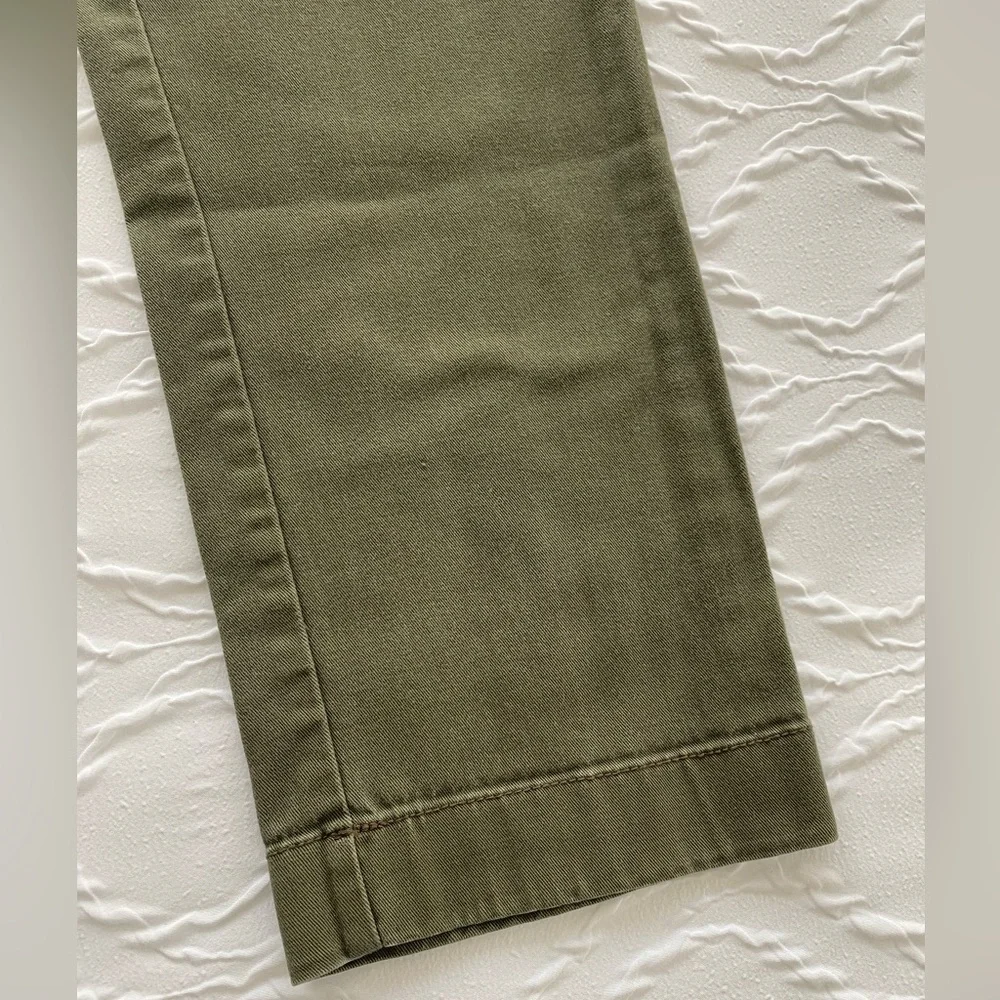 J. Crew - Slim Fit Cotton Chinos in Army Green - Size 30 x 30